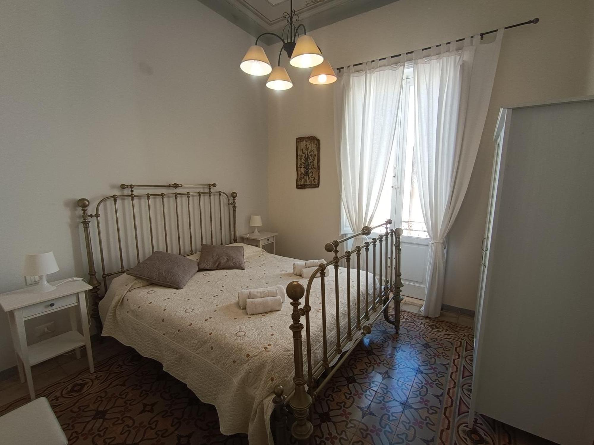 Boutique Rooms And Breakfast Granveliero Trapani Zewnętrze zdjęcie