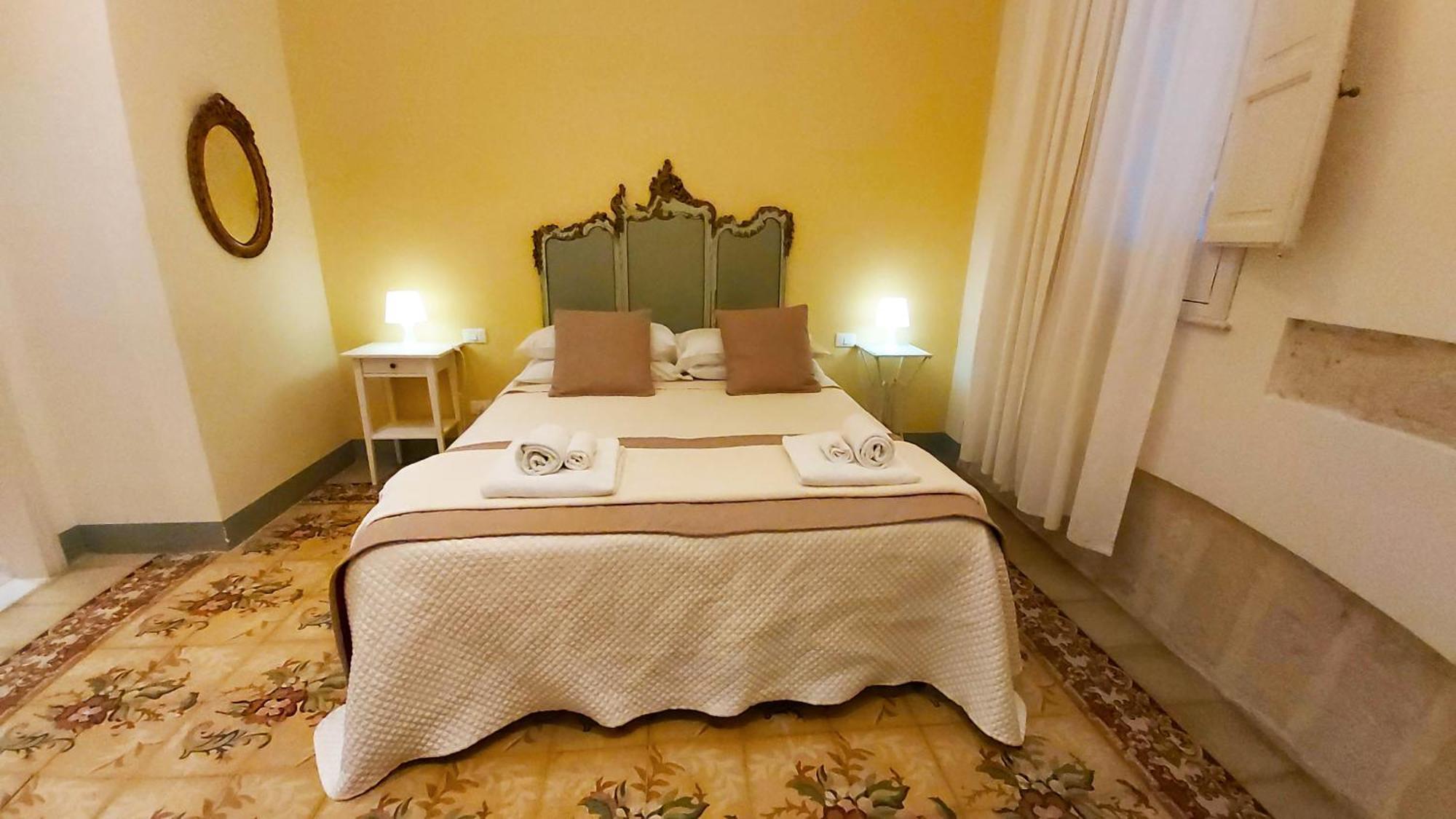 Boutique Rooms And Breakfast Granveliero Trapani Zewnętrze zdjęcie